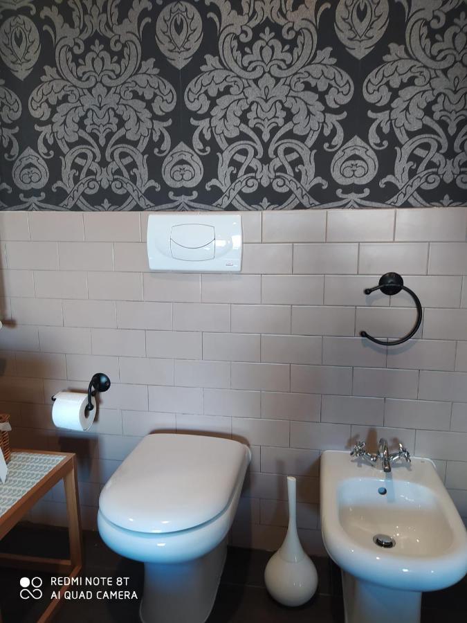 Vanity Apartment - 4 Bedrooms With 4 Bathrooms - Ac & Wifi Rome Bagian luar foto