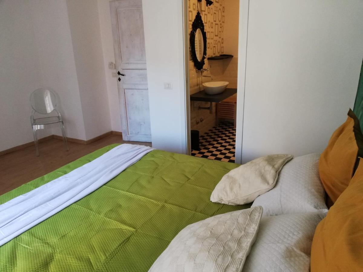 Vanity Apartment - 4 Bedrooms With 4 Bathrooms - Ac & Wifi Rome Bagian luar foto