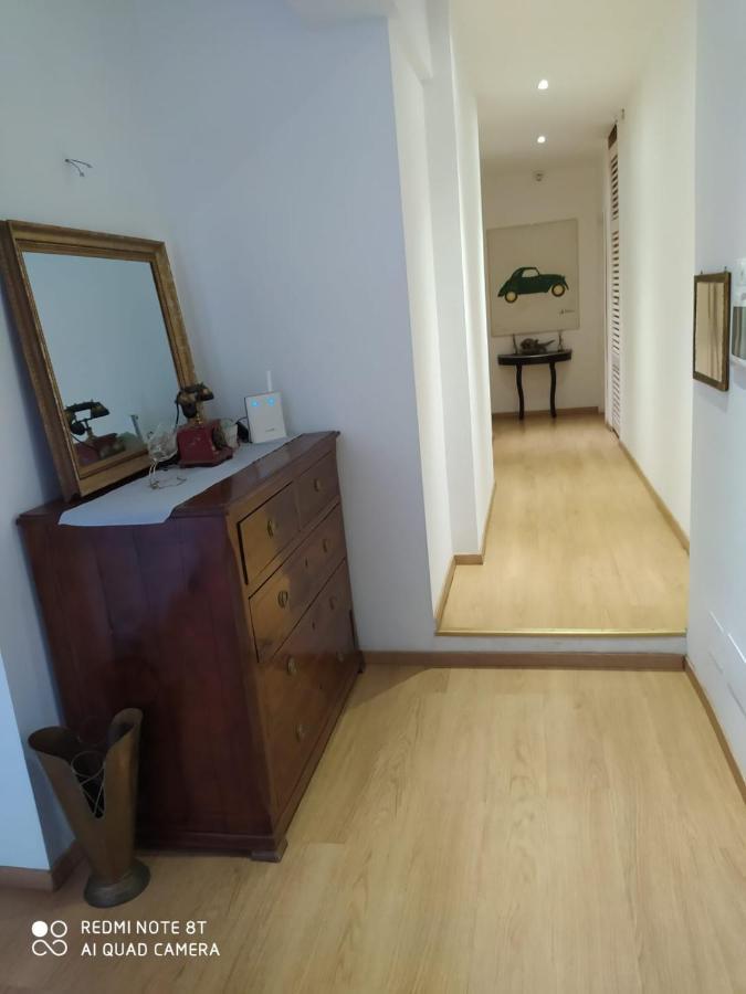 Vanity Apartment - 4 Bedrooms With 4 Bathrooms - Ac & Wifi Rome Bagian luar foto